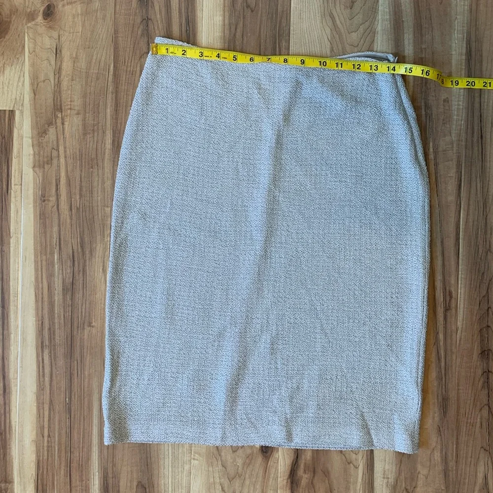 St. John Knit Skirt Cream/Tan with Gold Thread PF11 GRP2 - Picture 9 of 10